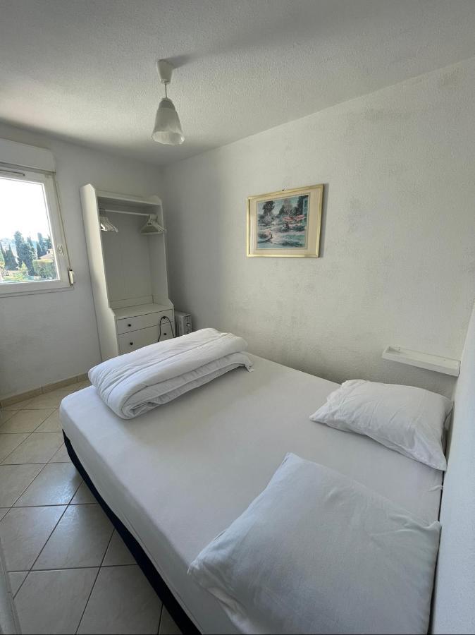 Charmant Appartement A Quelques Metres De La Plage La Londe-les-Maures Εξωτερικό φωτογραφία